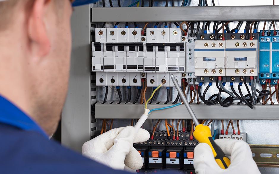 tarif électricien Paris 14