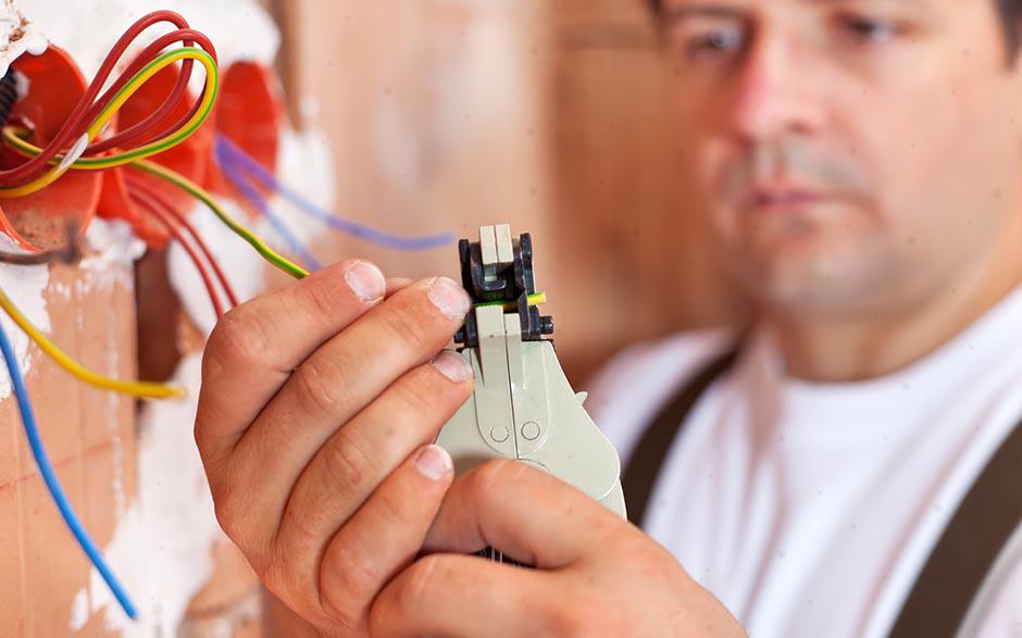 électricien installateur Paris 1
